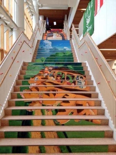 #每日分享# 11区文化祭时学校的楼梯，好帅。