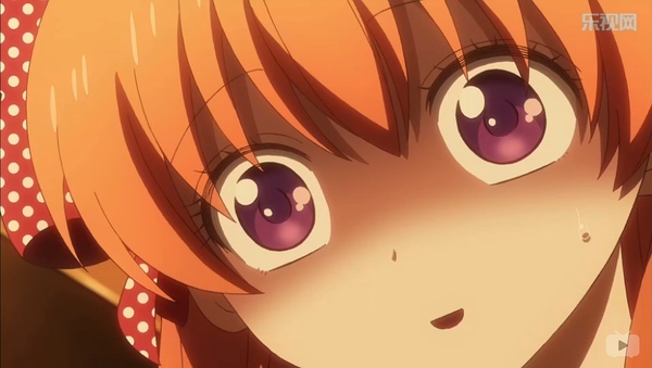 经历了一件神奇的事……刚刚跟朋友去一家湾湾的店买奶茶，点完奶茶之后，收银员问我们“你们是大陆的？”我紧张的说“是。”结果小妹妹问“能不能加脸书传点表情给我？”.......额？？？[吃惊]