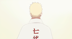 看着博人传里整天忙碌一脸沧桑的鸣人，就会想起记忆中那个努力又爱逞强的笨蛋吊车尾。时光好快，曾经的少年长大了[痛哭]