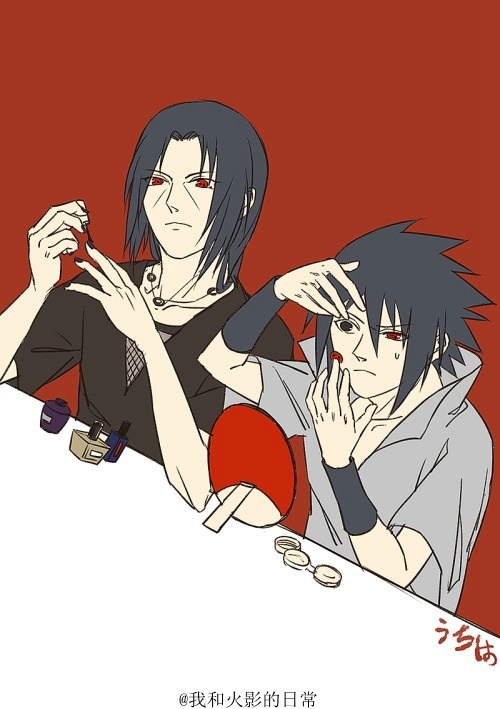 瞎了，[吃惊]鼬涂指甲，佐助带美瞳，这是好姐妹的节奏吗？[笑cry]