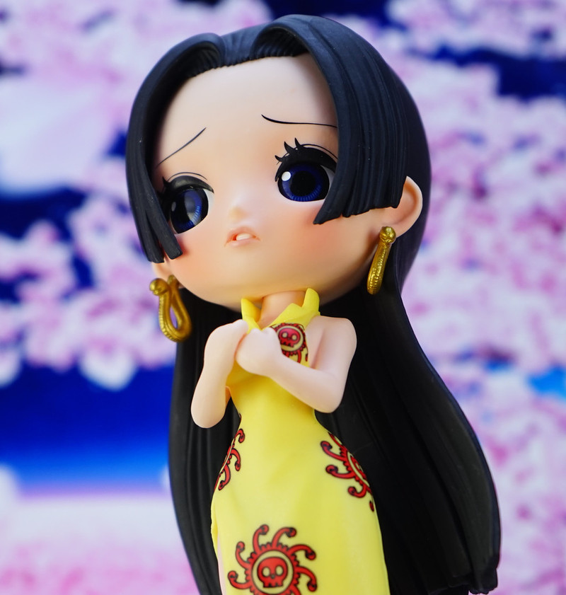 “Q Posket”新品，蛇姬女帝，黄色和紫色2款，萌得似乎有点过[悲伤]，我准备抛弃钱包君了。[笑cry][哈哈