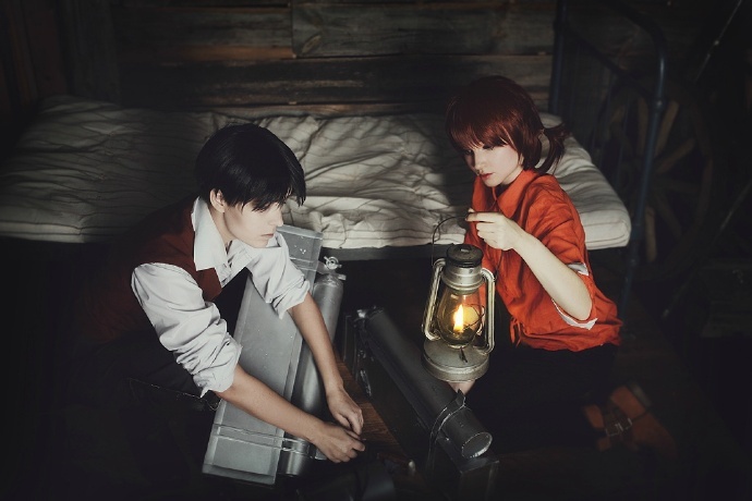 俄罗斯大神一组兵长cos照，这颜值要逆天啊，帅炸呀！！[花心]