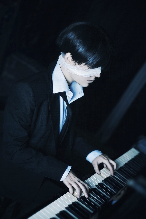 俄罗斯大神一组兵长cos照，这颜值要逆天啊，帅炸呀！！[花心]