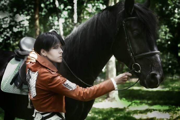 俄罗斯大神一组兵长cos照，这颜值要逆天啊，帅炸呀！！[花心]