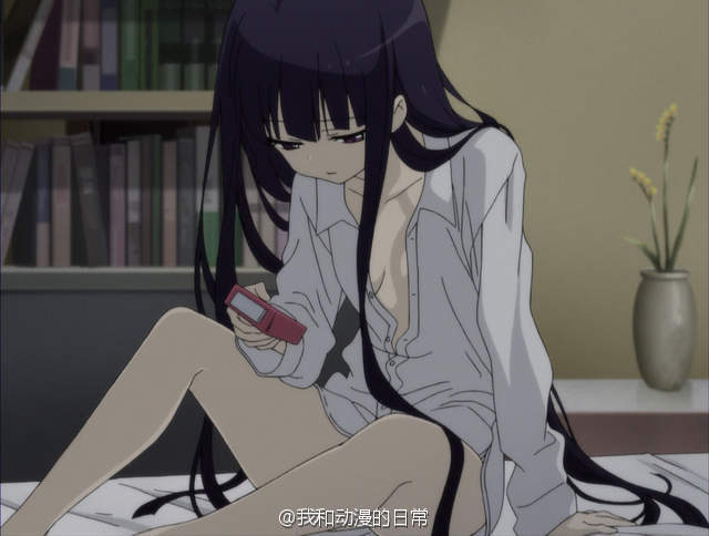 日本二次元投票：虽然是贫乳，但是却超级有魅力的动漫女角色。
第10名：如月千早（偶像大师）
9：白鬼院凛凛蝶（妖狐×僕SS）
8：桂雏菊（旋风管家）
7：逢坂大河（龙与虎）
6：志村妙（银魂）
5：中野梓（K-ON!）
4：莉娜·因巴斯（秀逗魔导士）
3：矢泽妮可（LoveLive!）
2：野原美伢（蜡笔小新）
1：