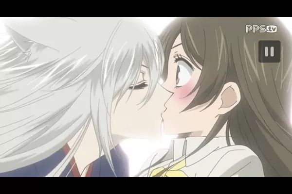 這次是巴衛主動吻上去！嗷！