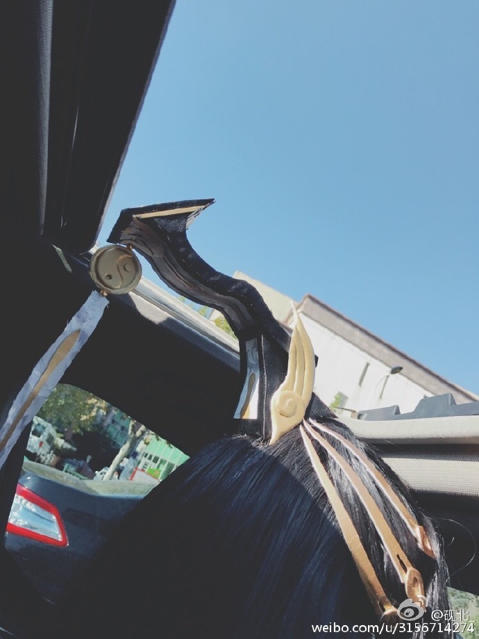 讲真，漫展只服你们！[吃惊]
坐车开天窗系列，跪了！[笑cry]