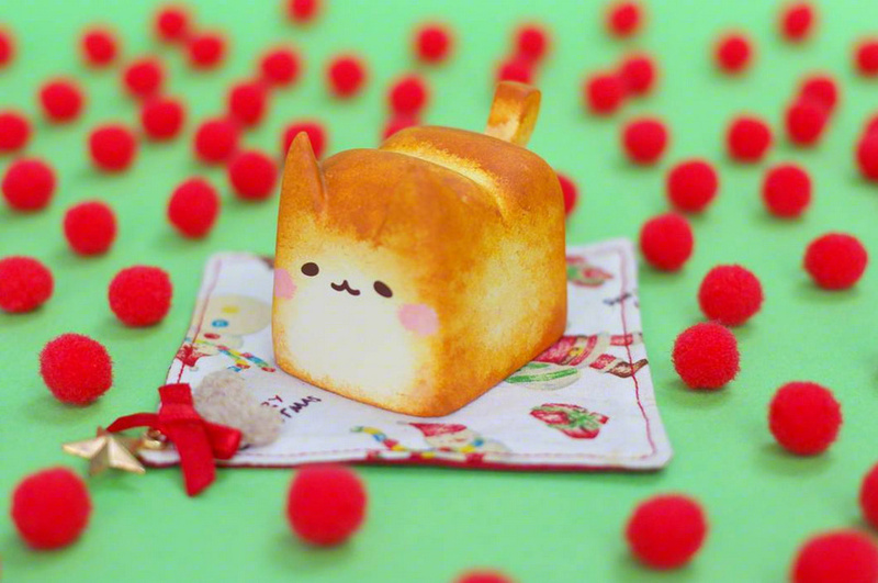 #二次元美食#之猫咪面包，萌死你，萌你一脸血[哈哈][嘻嘻][可怜]