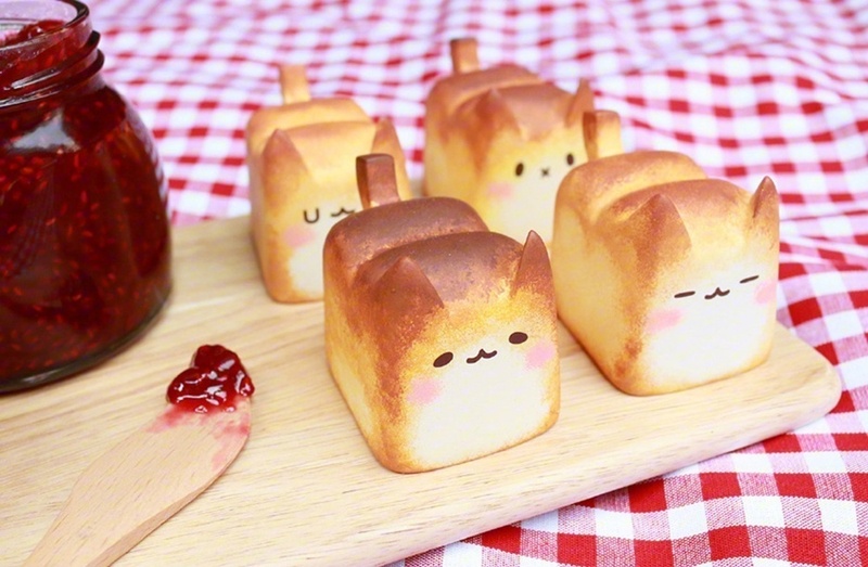 #二次元美食#之猫咪面包，萌死你，萌你一脸血[哈哈][嘻嘻][可怜]