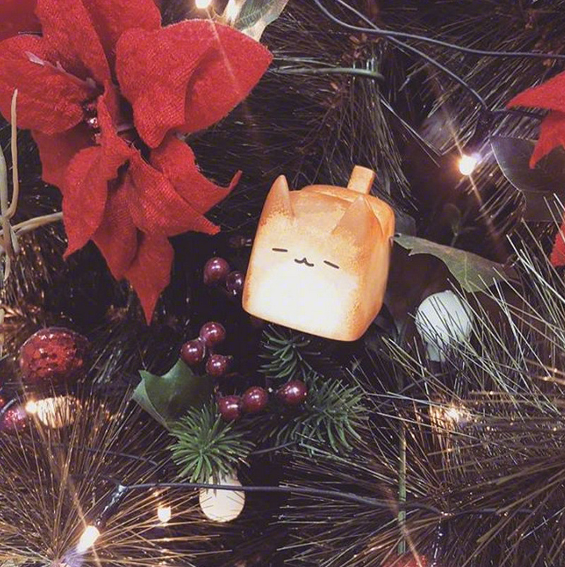 #二次元美食#之猫咪面包，萌死你，萌你一脸血[哈哈][嘻嘻][可怜]